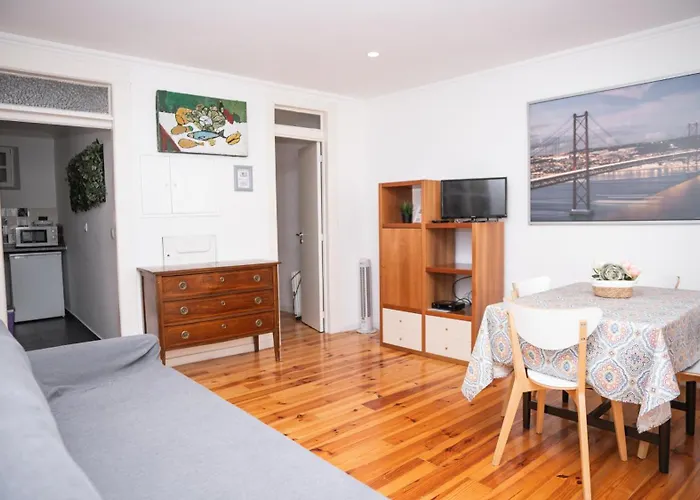 My Mouraria Apartman *